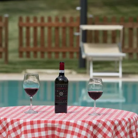 La Casa Colonica Alloggio per agriturismo Tuoro sul Trasimeno